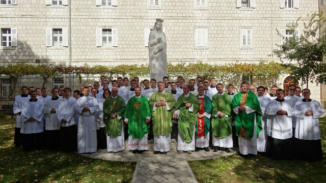 Bogoslovi 23